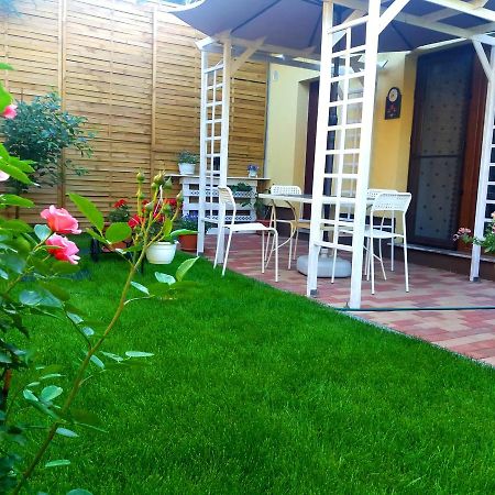 Casuta Bunicilor Villa Bucharest Exterior photo